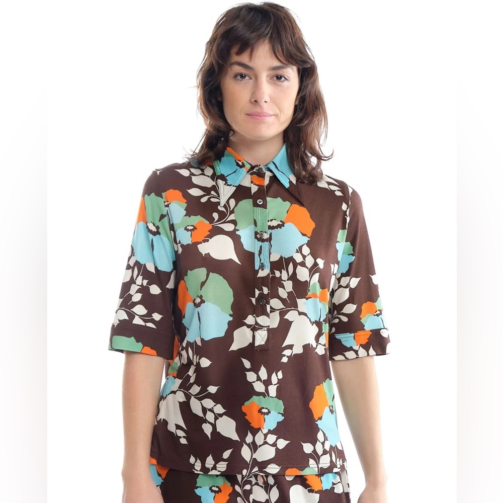 La Prestic Ouiston- Lauren Pansy floral s/s collared button front.